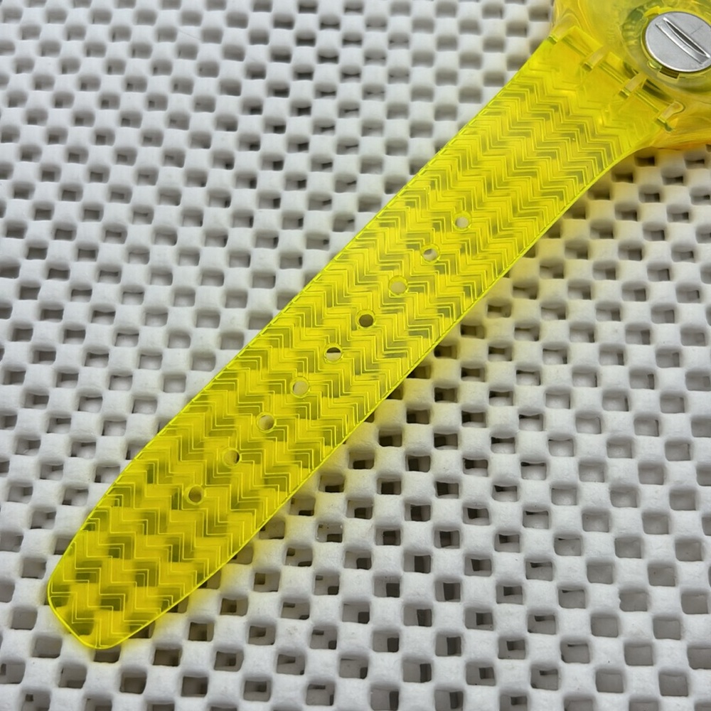 Swatch Watch- SUUJ101 - LEMON PROFOND - Picture 8 of 10
